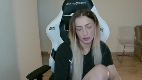 Anya online show from May 28, 2026, 5:10 pm