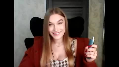 AnyaSmack online show from December 5, 2025, 6:48 pm