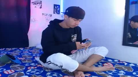 Snapshot of anyelo_sexyhot chatting on April 1, 2026, 7:20 am anyelo_sexyhot online show from April 1, 2026, 7:20 am