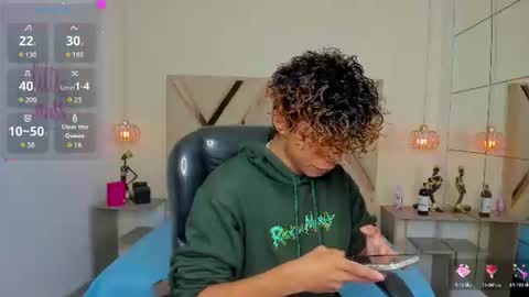 anyelotwink online show from June 23, 2026, 4:21 am