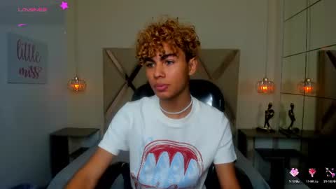 anyelotwink online show from July 26, 2026, 4:09 am