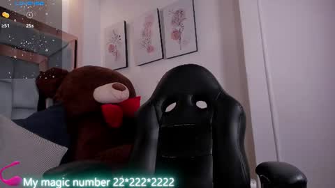 Anyi online show from July 6, 2026, 12:24 pm