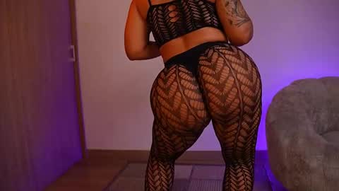 Dulce Maria online show from February 17, 2026, 1:46 am