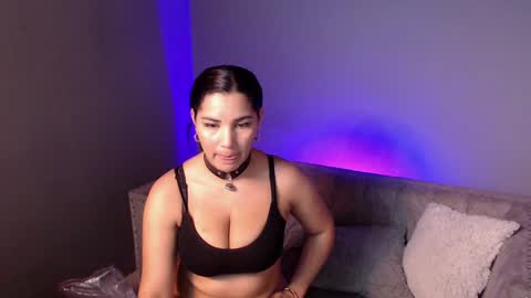  Anyrax  online show from February 7, 2025, 7:59 pm