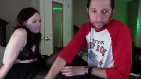 Snapshot of anythingtwice7 chatting on December 24, 2024, 2:32 am Mikey online show from December 24, 2024, 2:32 am