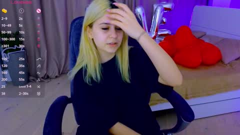 Snapshot of apheliastar chatting on February 17, 2026, 5:08 pm ApheliaStar online show from February 17, 2026, 5:08 pm