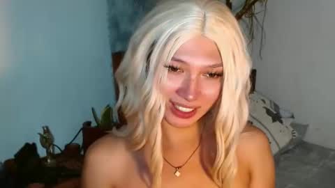 Roman Goddess online show from December 16, 2024, 5:06 am