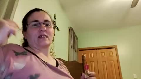 Aphrodite60 online show from October 19, 2025, 5:30 am