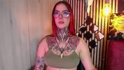 aphrodite__bloom online show from May 16, 2026, 10:41 pm