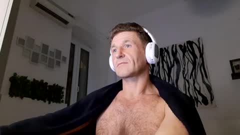 apollobest77 online show from February 9, 2025, 11:57 pm