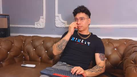APOLO online show from September 22, 2025, 5:48 pm