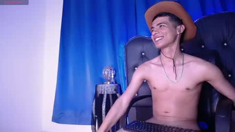 Snapshot of apolo_drake chatting on July 27, 2026, 9:00 pm Apolo online show from July 27, 2026, 9:00 pm