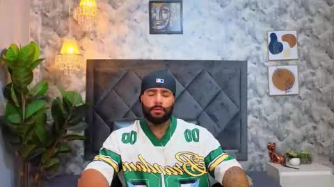 Apolo online show from November 4, 2025, 8:52 pm