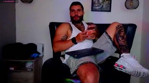 Snapshot of apolo_ryder chatting on May 14, 2026, 12:17 am APOLO online show from May 14, 2026, 12:17 am