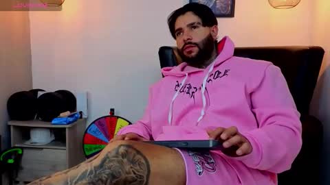 Snapshot of apolo_ryder chatting on June 10, 2026, 5:23 pm APOLO online show from June 10, 2026, 5:23 pm