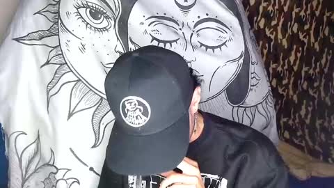 Snapshot of apolo_s chatting on January 5, 2025, 4:04 am Andres online show from January 5, 2025, 4:04 am