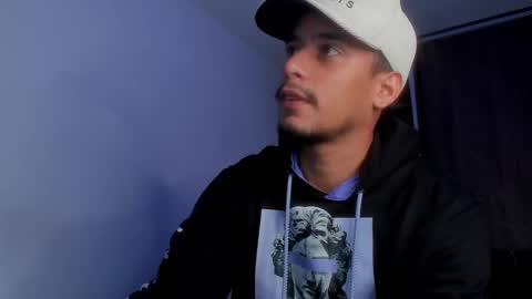 Snapshot of apolodg1 chatting on January 1, 2025, 3:34 am TONY INDEPENDENT MODEL online show from January 1, 2025, 3:34 am