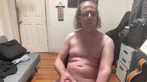 Snapshot of apostrphy chatting on April 7, 2026, 9:48 pm Apostrphy online show from April 7, 2026, 9:48 pm