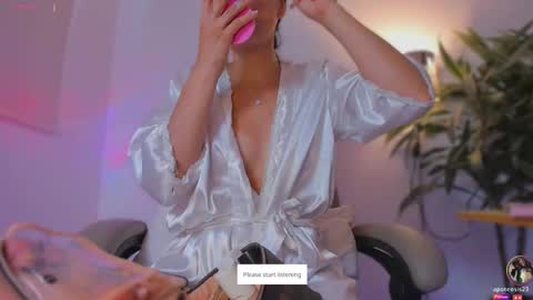 Snapshot of apoteosis_ chatting on January 17, 2026, 1:49 pm Apo online show from January 17, 2026, 1:49 pm