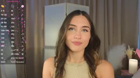 Vicki online show from September 12, 2025, 9:09 am