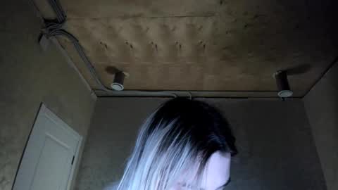 Snapshot of appleyummybuns chatting on November 8, 2025, 3:23 pm appleyummybuns online show from November 8, 2025, 3:23 pm