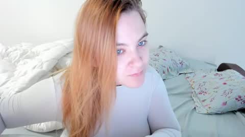 Snapshot of appleyummybuns chatting on May 4, 2026, 12:01 pm appleyummybuns online show from May 4, 2026, 12:01 pm