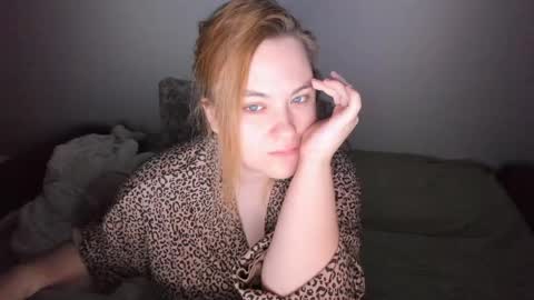 Snapshot of appleyummybuns chatting on May 15, 2026, 11:34 pm appleyummybuns online show from May 15, 2026, 11:34 pm