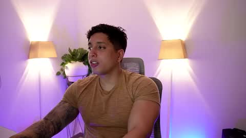 Snapshot of appolo_allen chatting on May 18, 2026, 1:02 am insta appolo master online show from May 18, 2026, 1:02 am
