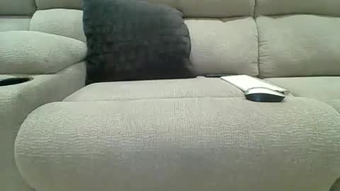 april2000 online show from January 6, 2025, 3:09 am