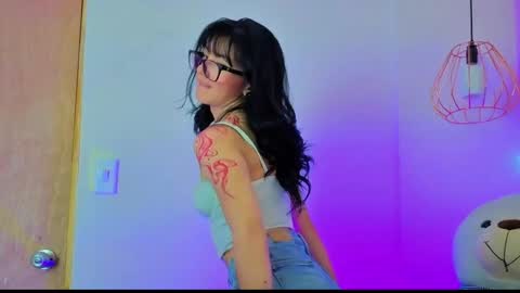 Snapshot of april_bennett chatting on April 30, 2026, 12:00 pm online show from April 30, 2026, 12:00 pm