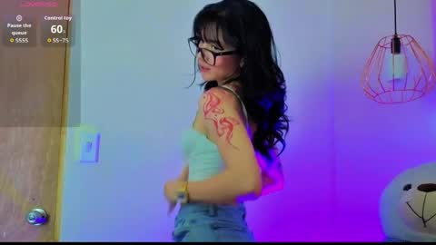 Snapshot of april_bennett chatting on May 1, 2026, 12:43 pm online show from May 1, 2026, 12:43 pm