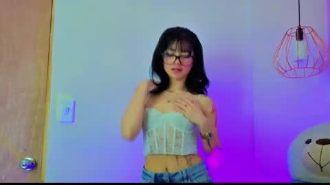Snapshot of april_bennett chatting on May 11, 2026, 12:00 pm online show from May 11, 2026, 12:00 pm