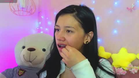 Snapshot of april_bennett chatting on May 14, 2026, 12:01 pm online show from May 14, 2026, 12:01 pm