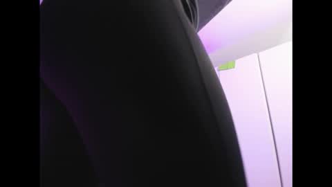 April online show from October 27, 2025, 11:25 am