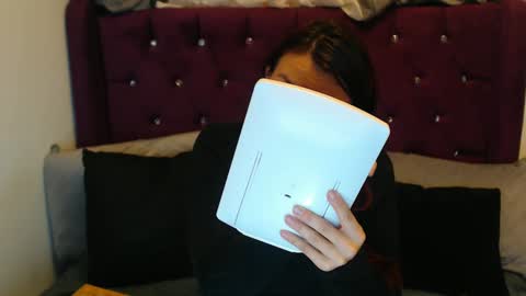 April online show from October 14, 2025, 12:28 pm