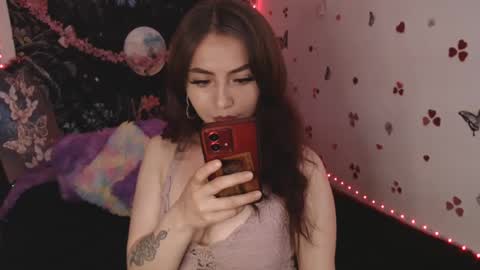 april_l6 online show from September 30, 2025, 1:10 am