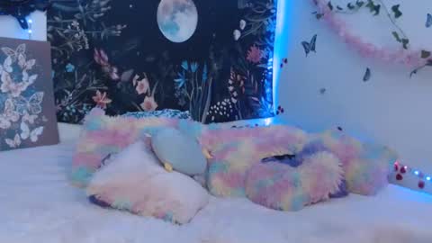 april_l6 online show from March 25, 2026, 12:49 am