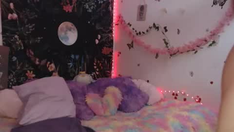 Snapshot of april_l6 chatting on April 18, 2026, 11:05 pm april_l6 online show from April 18, 2026, 11:05 pm