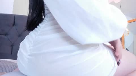 Cris online show from March 8, 2025, 3:13 pm