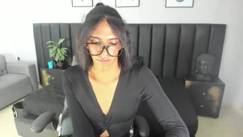 Snapshot of aprill_fox chatting on May 8, 2026, 4:01 pm aprill_fox online show from May 8, 2026, 4:01 pm