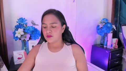 aprilmiiller online show from May 26, 2026, 4:03 pm
