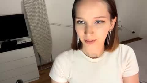 Debra online show from July 12, 2026, 5:48 pm