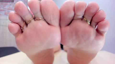 Snapshot of aprilricci chatting on December 21, 2024, 12:09 am aprilricci online show from December 21, 2024, 12:09 am