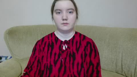 Josefin online show from June 14, 2026, 4:25 am