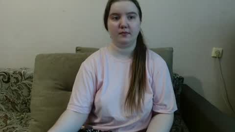 Josefin online show from June 17, 2026, 5:10 am