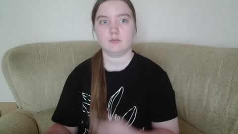 Josefin online show from July 9, 2026, 4:38 am