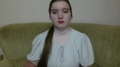 Josefin online show from July 11, 2026, 4:37 am