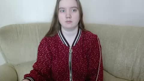Josefin online show from July 21, 2026, 4:37 am