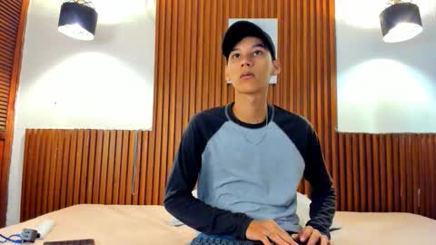 aquarius_xxx online show from November 5, 2025, 11:21 am