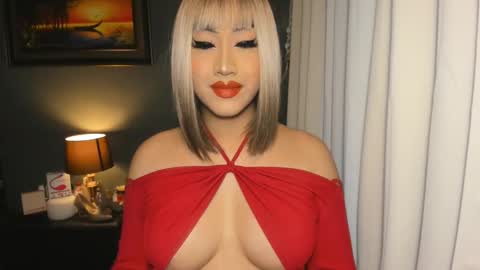 Snapshot of aqueenofcumxx chatting on December 8, 2024, 6:39 pm Alicia online show from December 8, 2024, 6:39 pm